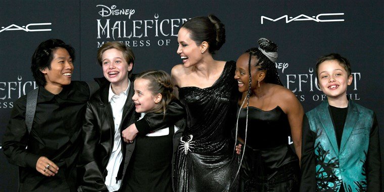 In addition to Vivienne, Angelina Jolie has five other children and is still battling with her ex-husband Brad Pitt for custody