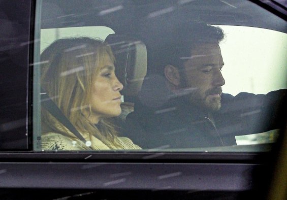 Jennifer Lopez and Ben Affleck on a weekend trip together, sparked rumors that they are in a relationship again