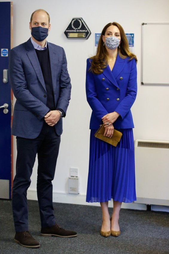 Kate Middleton in Royal blue styling inspired by Princess Diana