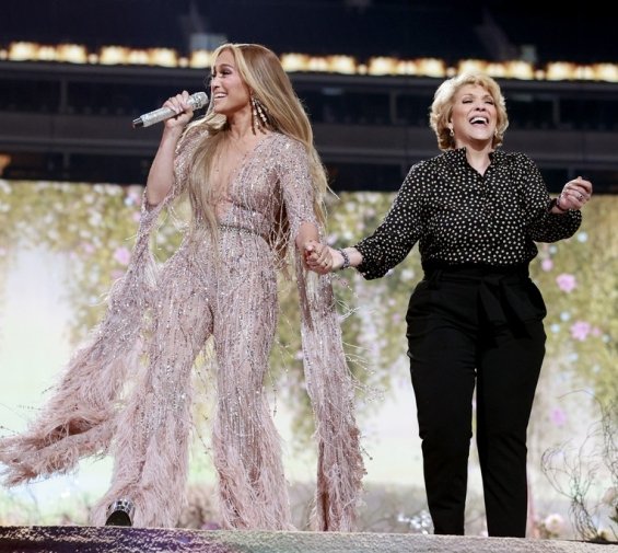 Jennifer Lopez in glamorous overalls by Elie Saab and Zuhair Murad at the "Vax Live" concert where she sang with her mother