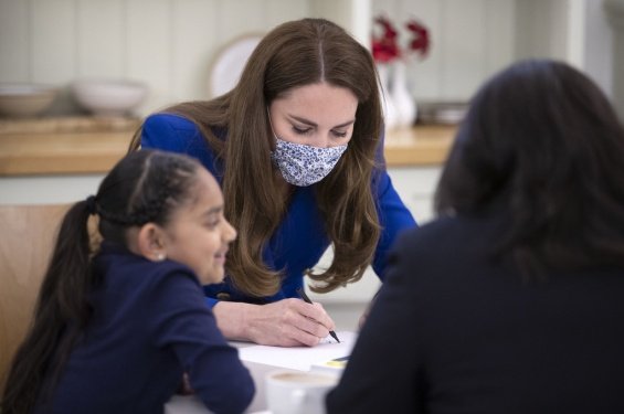 Kate Middleton in Royal blue styling inspired by Princess Diana