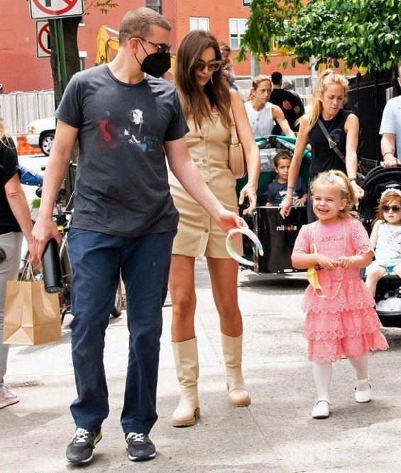 Parents above all: Irina Shayk and Bradley Cooper with daughter Lea in New York