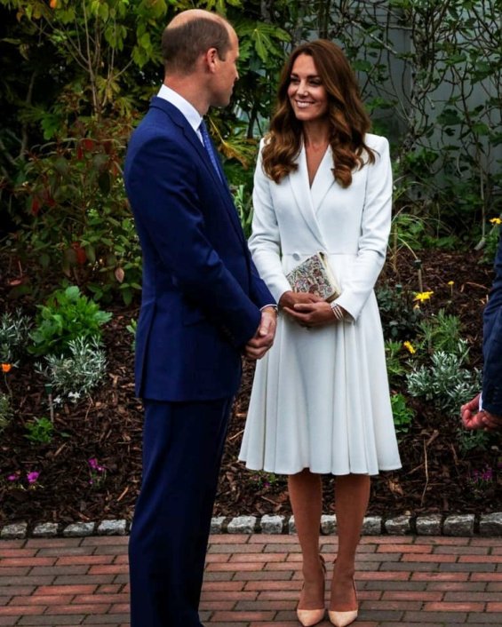 Duchess Catherine in a white coat and pearl bracelet from Princess Diana at the G7 summit