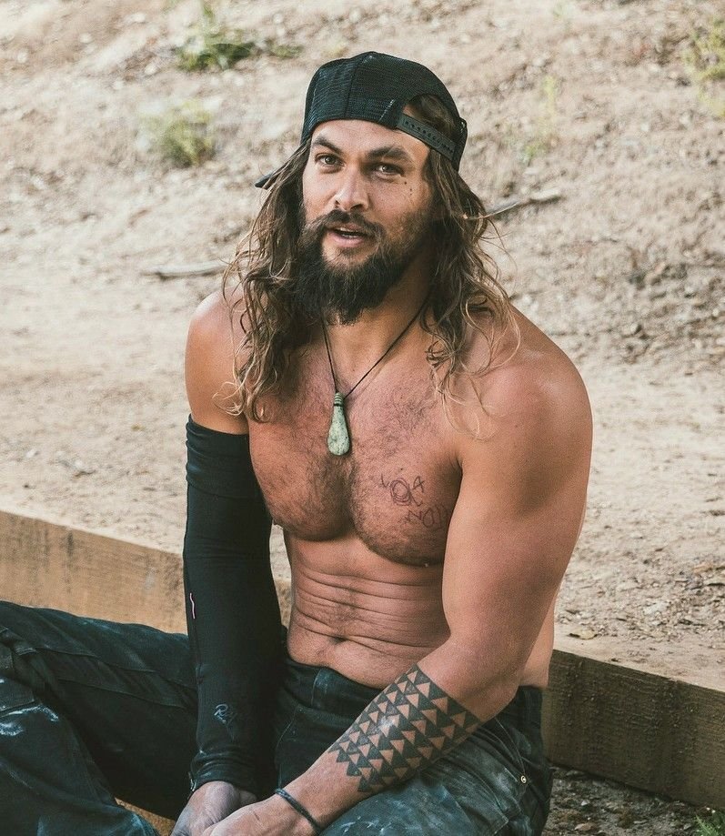 Jason Momoa enjoys love with a colleague 12 years older: "I knew it would be mine!"