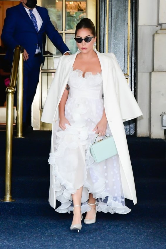 Mini Fashion Marathon: Lady Gaga glamorous diva in 4 stylish editions in New York