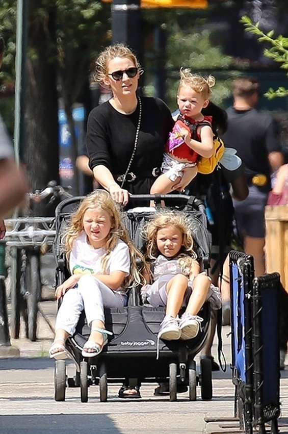 Blake Lively showed motherly skills on a walk with her three daughters