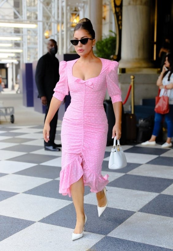 Mini Fashion Marathon: Lady Gaga glamorous diva in 4 stylish editions in New York