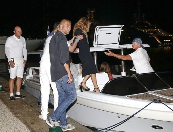 Jennifer Lopez celebrated her 52nd birthday in a bikini, passionately kissing Ben Affleck on a yacht