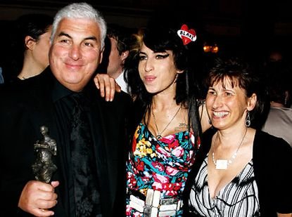 Amy Winehouse's father: "I don't want to be remembered as an addict, and after 10 years as if she were here - her spirit visited me"