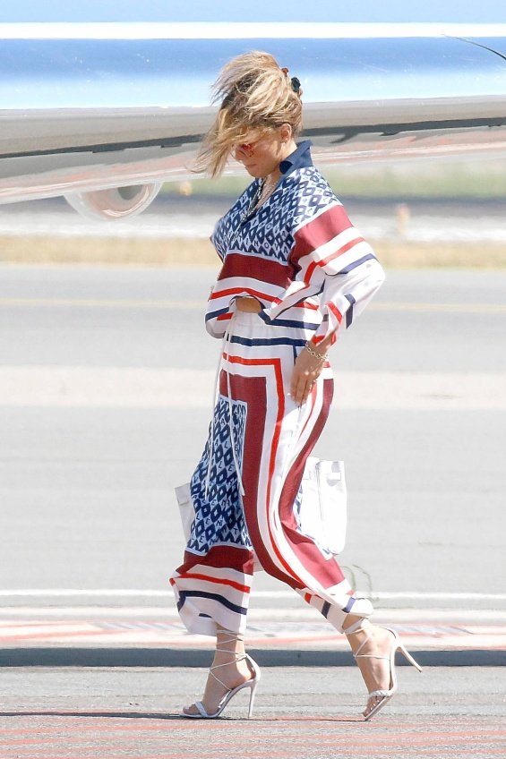 Modern traveler: Jennifer Lopez in a set from Valentino in Saint Tropez