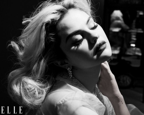 Selena Gomez as Marilyn Monroe for Elle, talked about depression and bipolar disorder