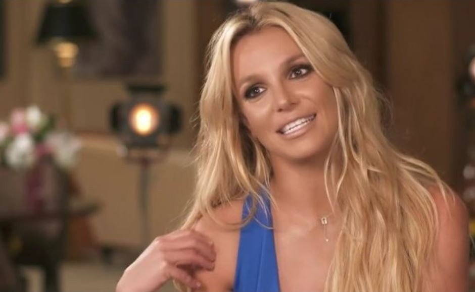 Britney Spears dances after her father relinquish legal custody of her: "This is freedom"
