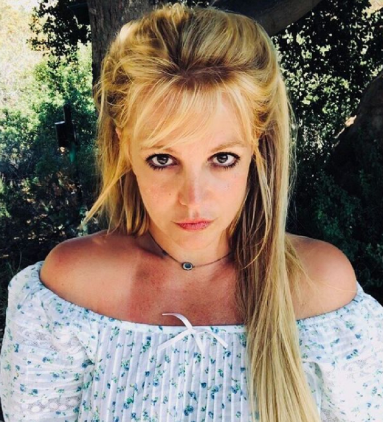 Britney Spears dances after her father relinquish legal custody of her: "This is freedom"