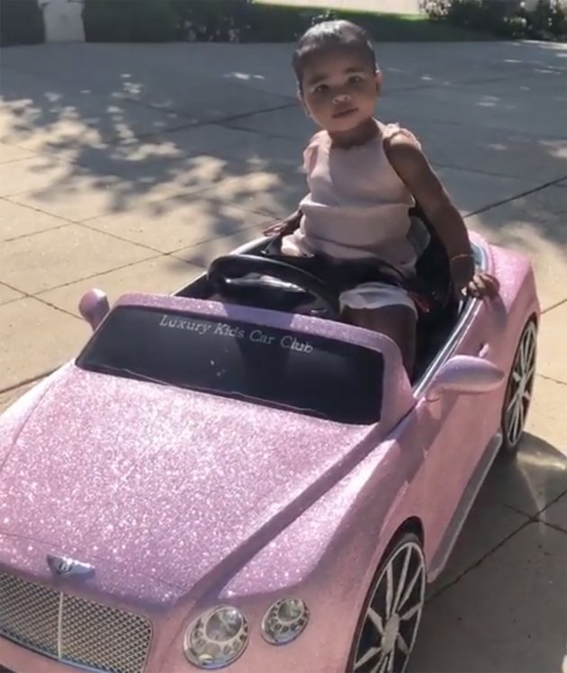 $12,500 playhouse, mini Bentley car for daughter - How does Khloé Kardashian spend millions?