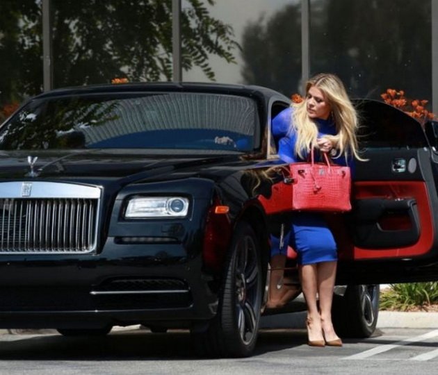 $12,500 playhouse, mini Bentley car for daughter - How does Khloé Kardashian spend millions?