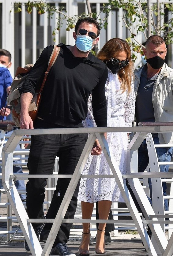 PHOTO: Jennifer Lopez and Ben Affleck together in Italy