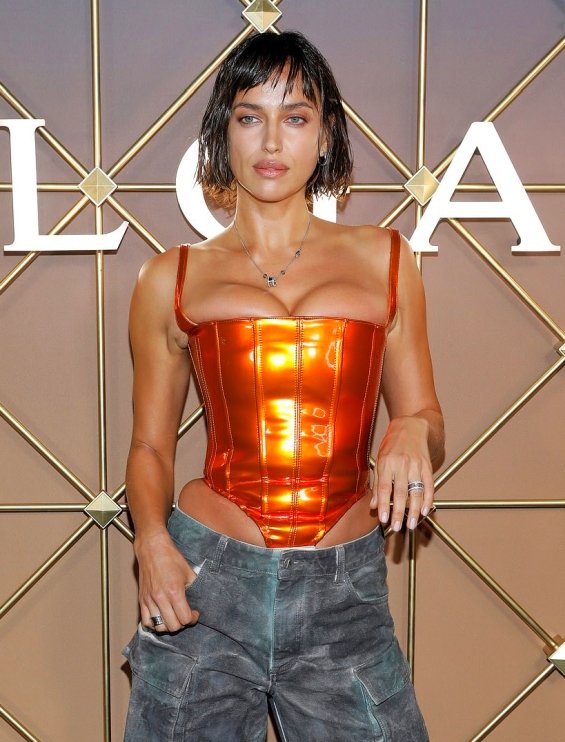 Irina Shayk in a tight corset at Bulgari party - Fashion owl or fashion hit?