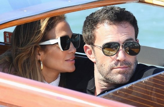 PHOTO: Jennifer Lopez and Ben Affleck together in Italy