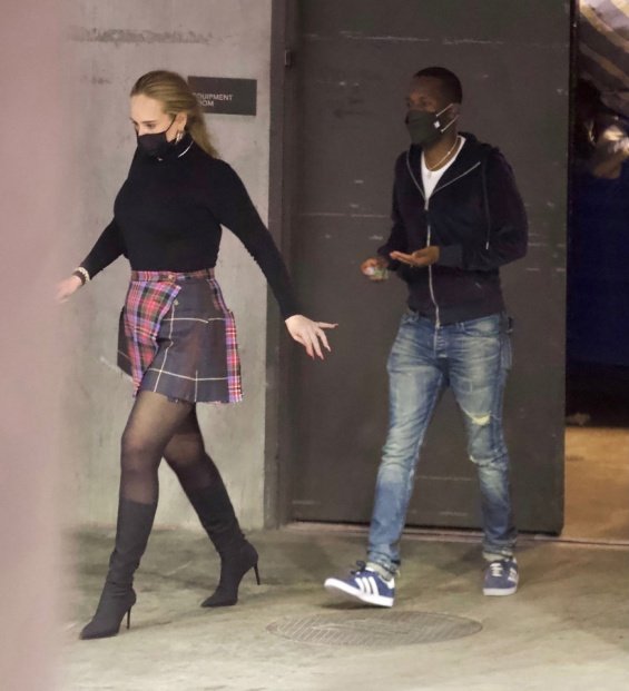 PHOTO: Adele in a mini skirt for a love date with new boyfriend Rich Paul