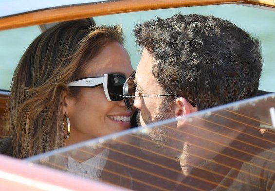 PHOTO: Jennifer Lopez and Ben Affleck together in Italy