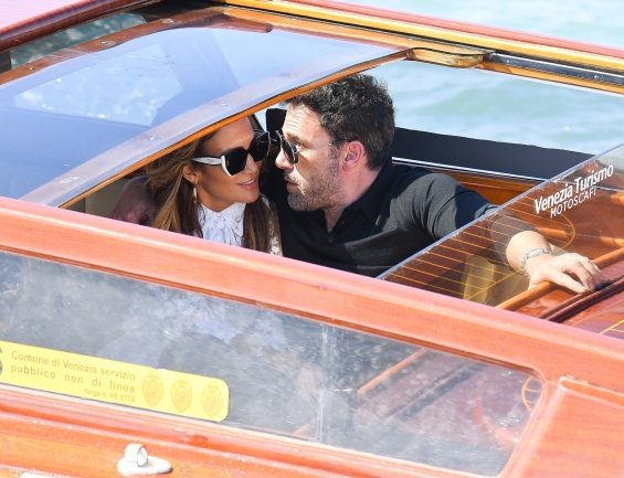 PHOTO: Jennifer Lopez and Ben Affleck together in Italy