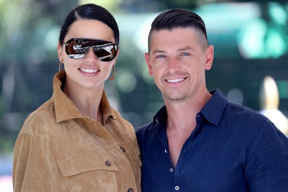 Adriana Lima with her new boyfriend at an event in Paris - In love and smiling