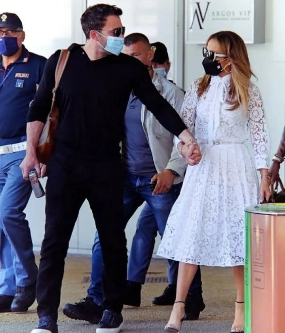 PHOTO: Jennifer Lopez and Ben Affleck together in Italy