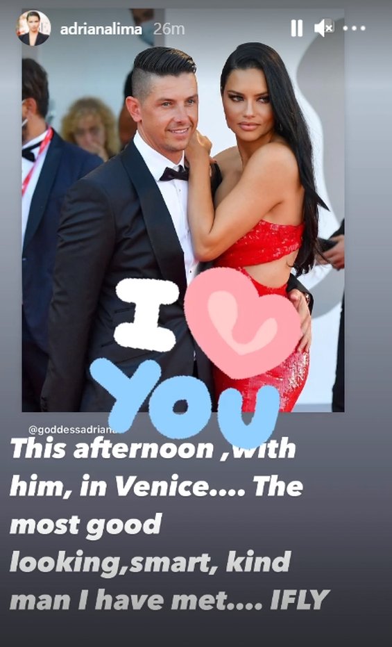 Adriana Lima for the first time on the red carpet with her new boyfriend