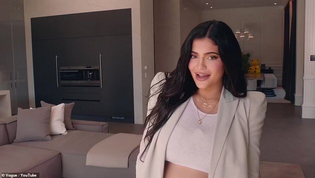 Pregnant Kylie Jenner opens doors to $35 million home - See what details she reveals about herself