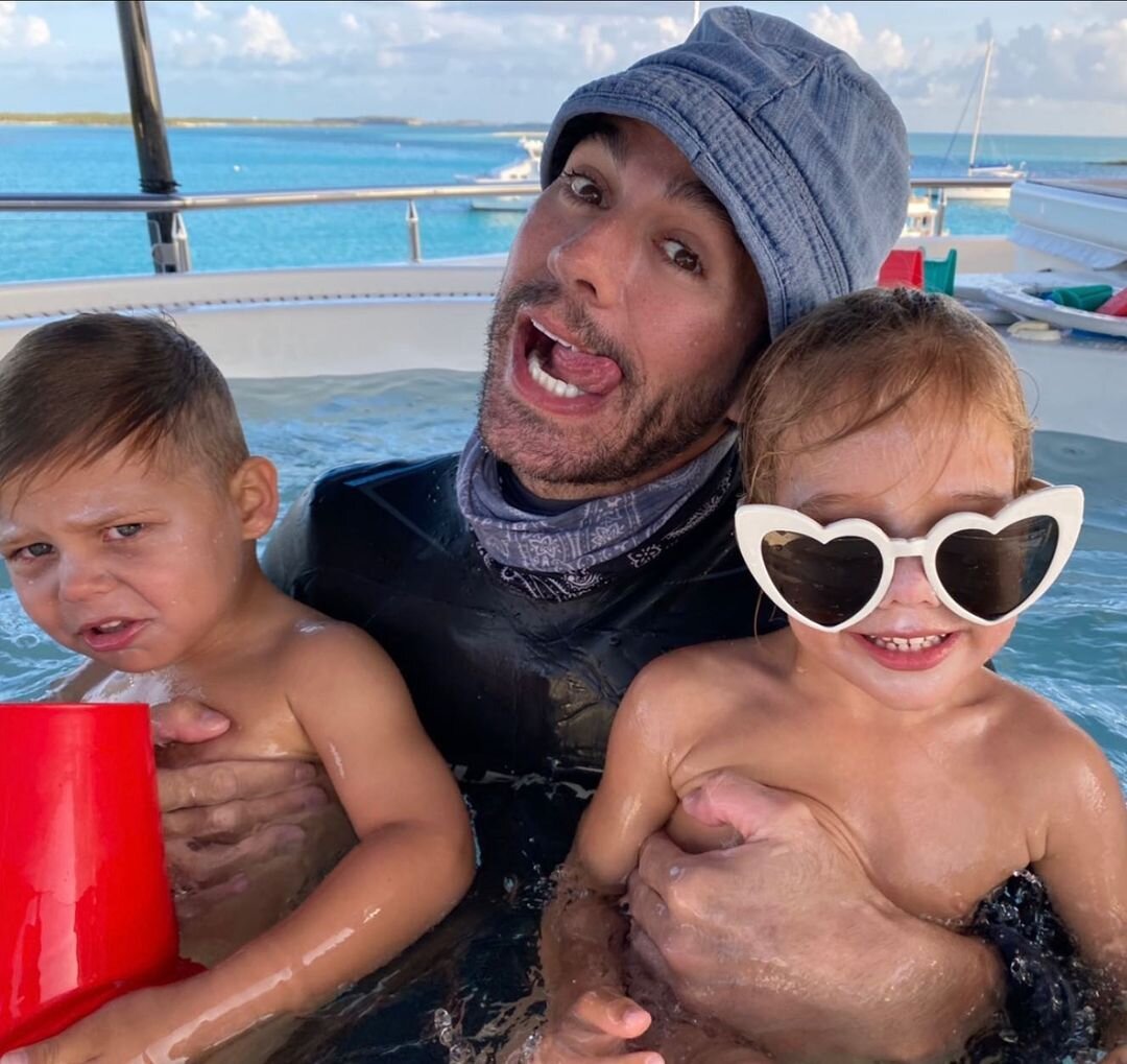 Anna Kournikova shared a cute video of the three children she has with Enrique Iglesias