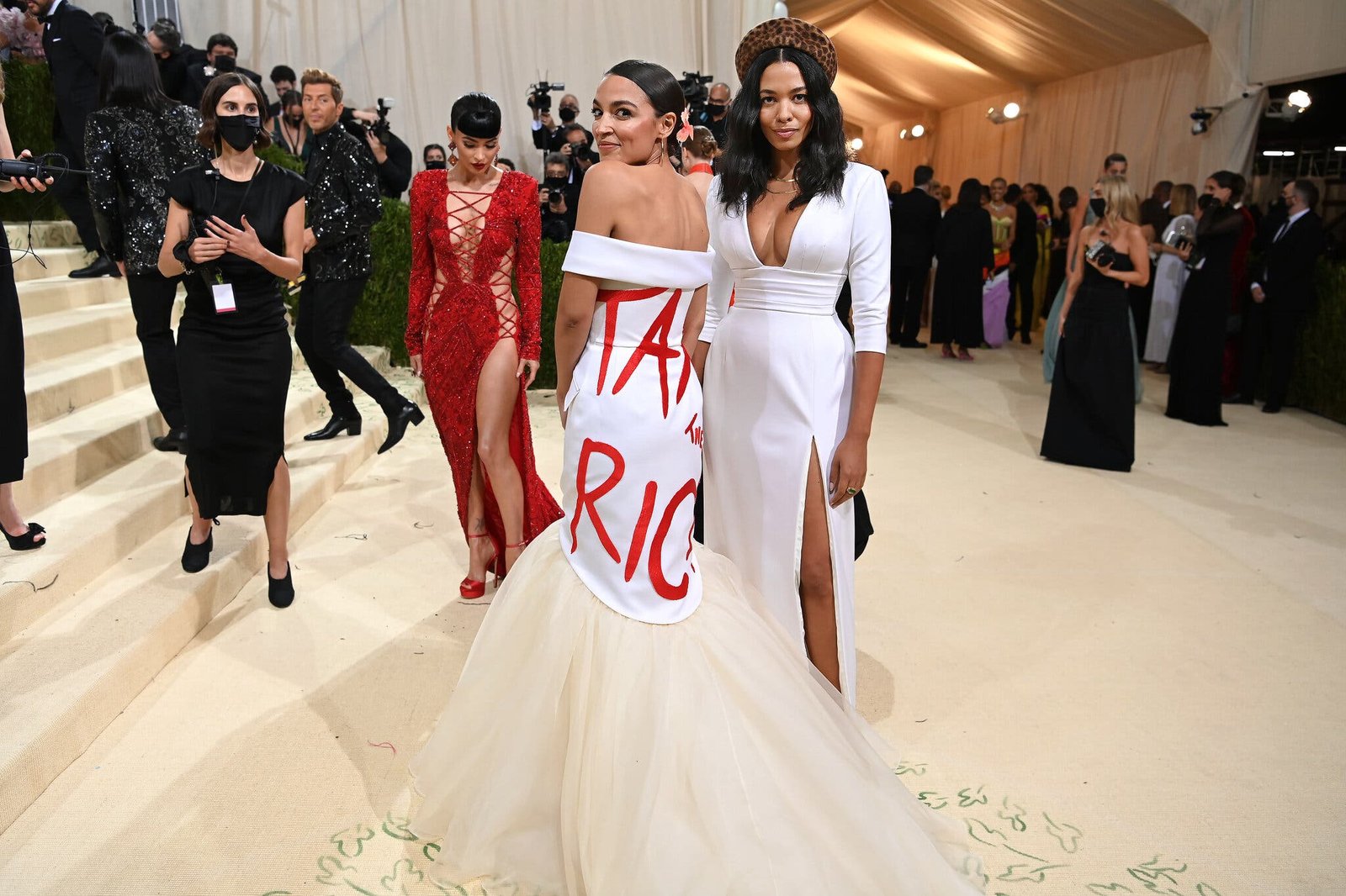 Powerful celebrity couples who dominated the Met Gala 2021