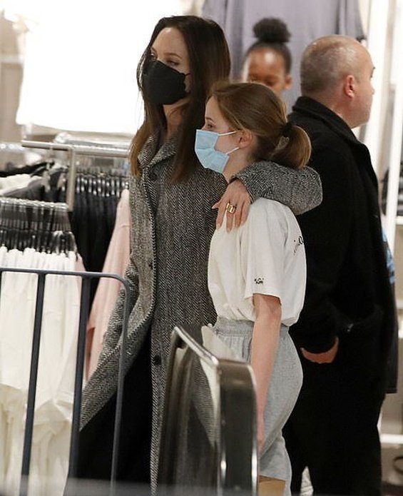 Angelina Jolie photographed with her daughter Vivienne while shopping