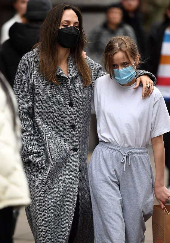 Angelina Jolie photographed with her daughter Vivienne while shopping