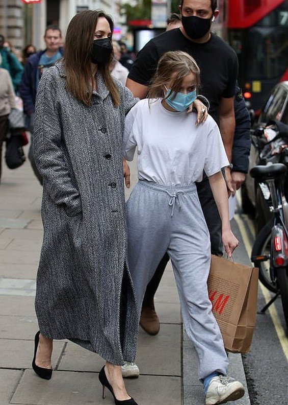 Angelina Jolie photographed with her daughter Vivienne while shopping