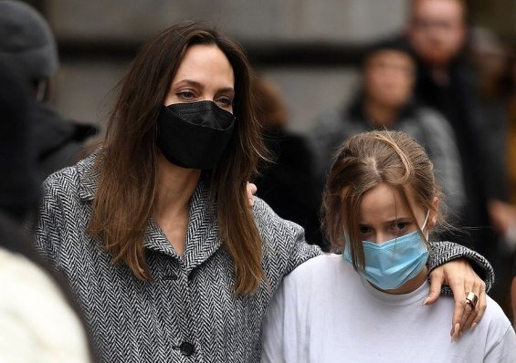 Angelina Jolie photographed with her daughter Vivienne while shopping