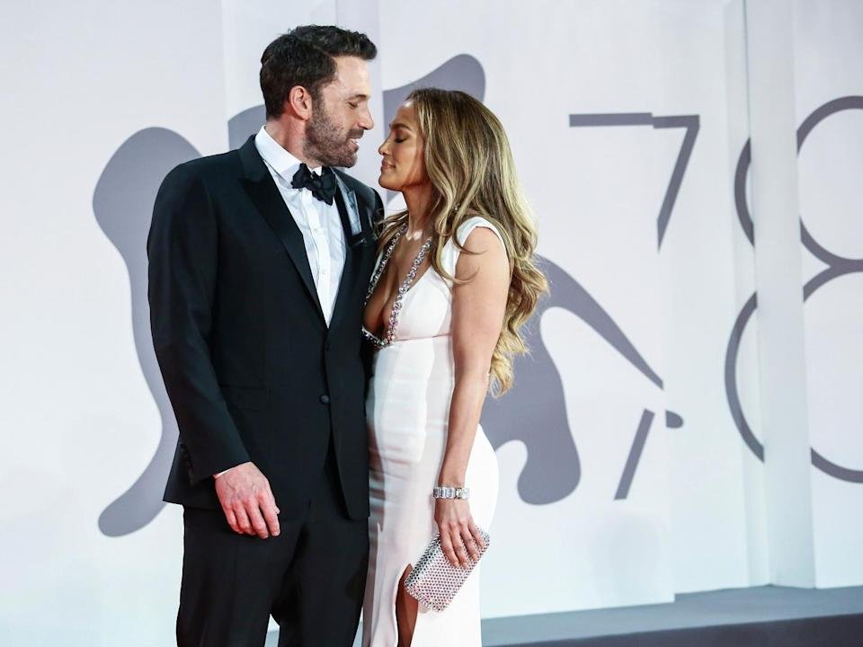 True love is never late - The best retro photos of Jennifer Lopez and Ben Affleck