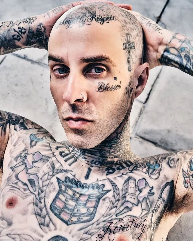 Cover the ex's name with Kourtney's lips - Take a look at Travis Barker's most striking tattoos and their significance