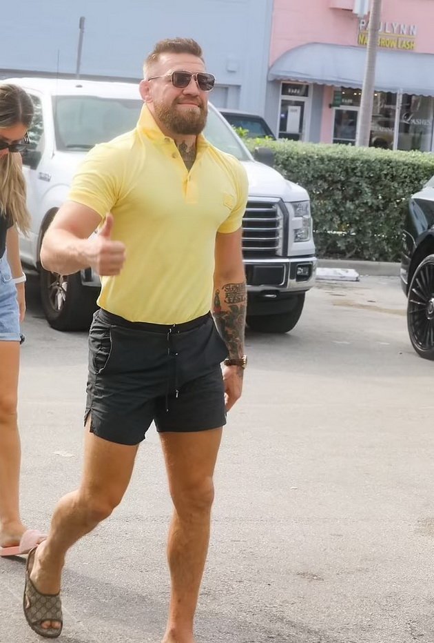 Millionaire Conor McGregor photographed with his fiancée in Los Angeles