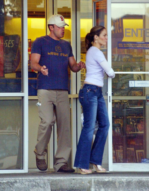 True love is never late - The best retro photos of Jennifer Lopez and Ben Affleck