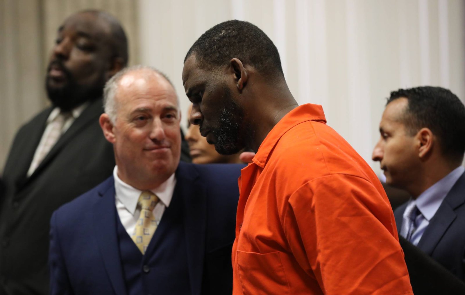 R. Kelly will expose a worldwide network of pedophiles in the music industry for a shorter prison sentence