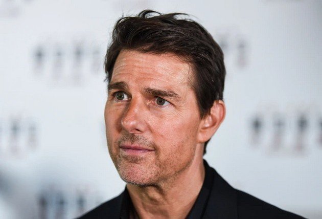 Tom Cruise again unrecognizable by aesthetic corrections