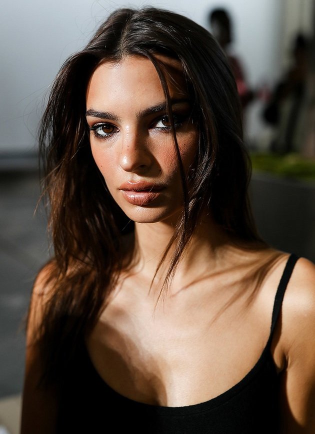 Emily Ratajkowski: "I didn't realize that my body belongs to the men who made me famous"