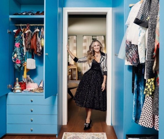 For Sex and the City fans: Carrie Bradshaw's apartment with full closet can be rented on Airbnb