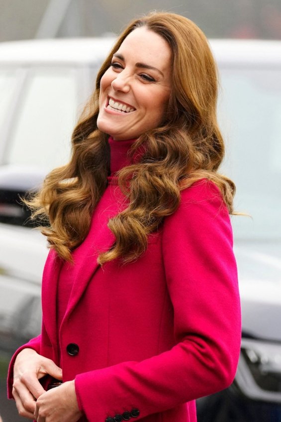 Duchess Catherine visits a school in London