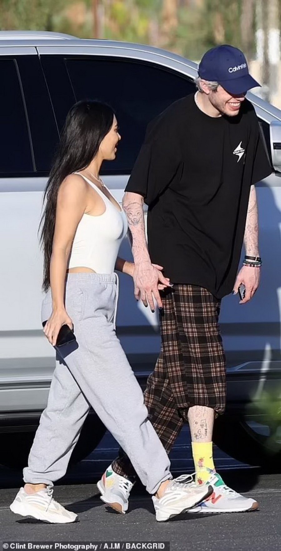 Kim Kardashian and Pete Davidson photographed holding hands - They confirmed the relationship