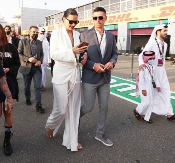 Adriana Lima and Andre Lemmers watched the race for the Qatar Grand Prix