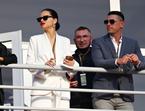 Adriana Lima and Andre Lemmers watched the race for the Qatar Grand Prix