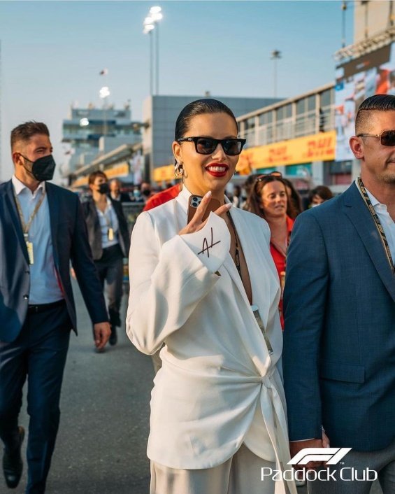 Adriana Lima and Andre Lemmers watched the race for the Qatar Grand Prix