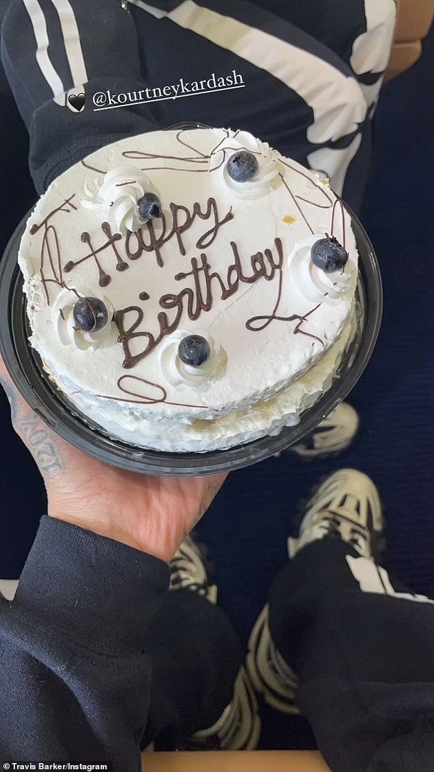 See how the Kardashians celebrate Travis Barker's birthday