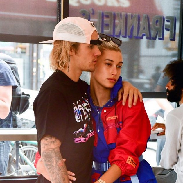 Hailey Bieber for marriage crisis: "I cried and wanted to divorce Justin - my mother made me endure"